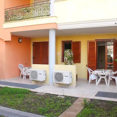 Sardaumpa Couette-café 3*